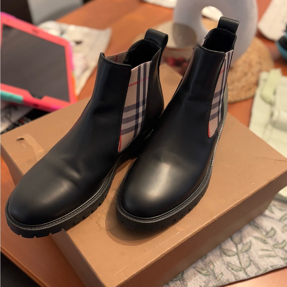 Men Burberry Boots